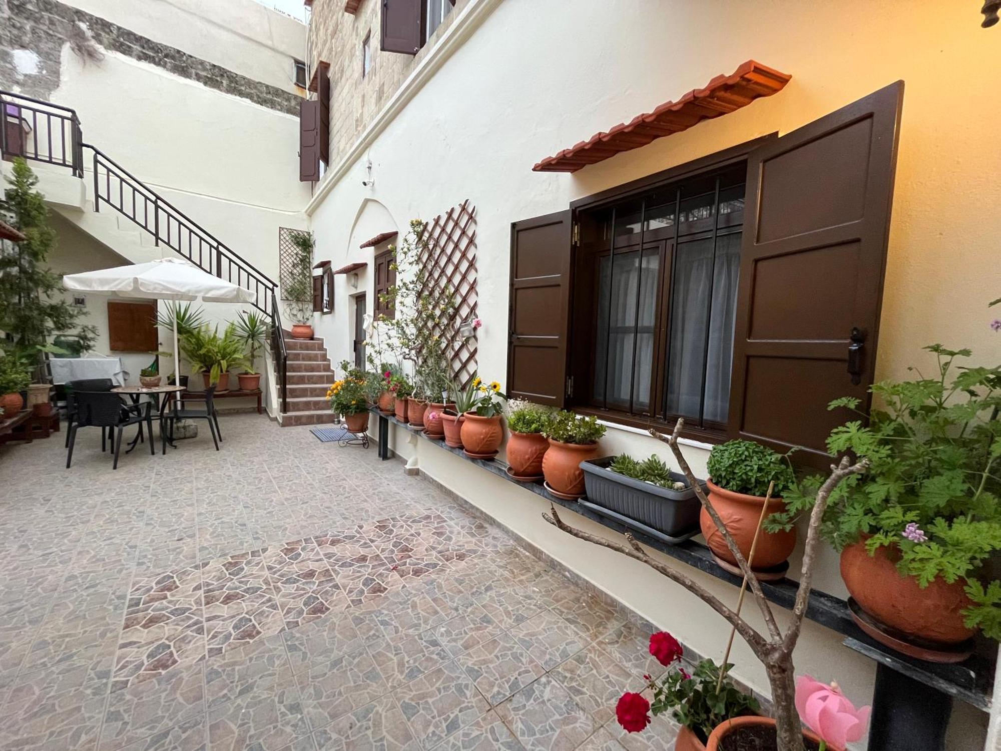 Eleni Rooms Rhodes City ภายนอก รูปภาพ